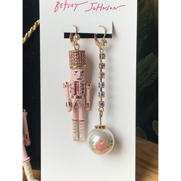NEW BETSEY JOHNSON‎ Nutcracker Christmas Long Pendant Necklace Earrings Set